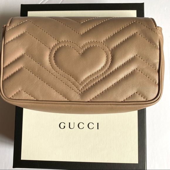 * 𝑺𝑶𝑳𝑫 * AUTHENTIC GUCCI GG Marmont matelassé leather super mini bag - Picture 4 of 13